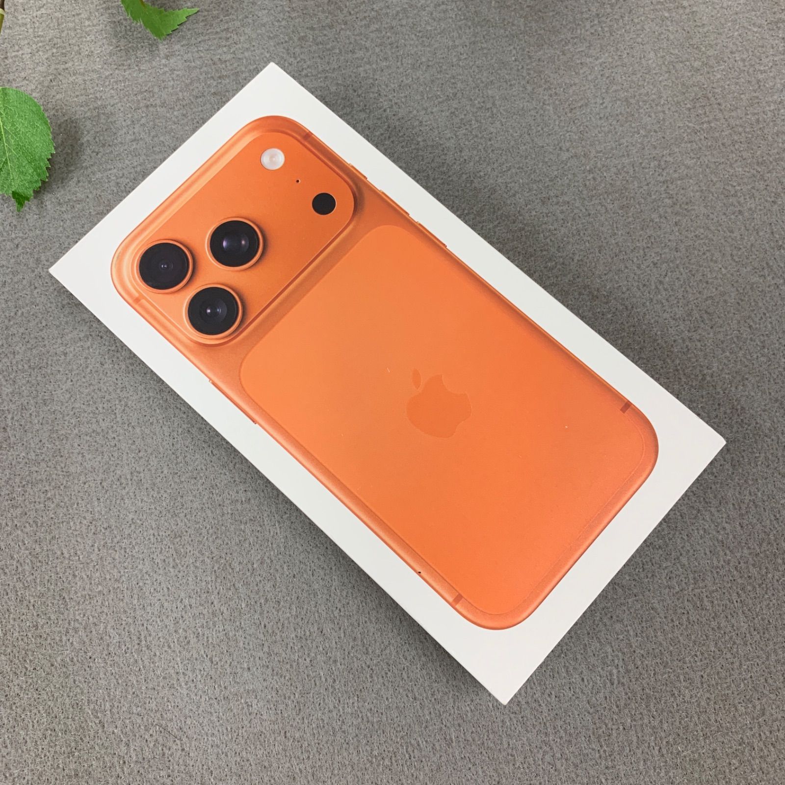 新品・未使用 iPhone17 Pro 256GB コズミックオレンジ 国内SIMフリー 