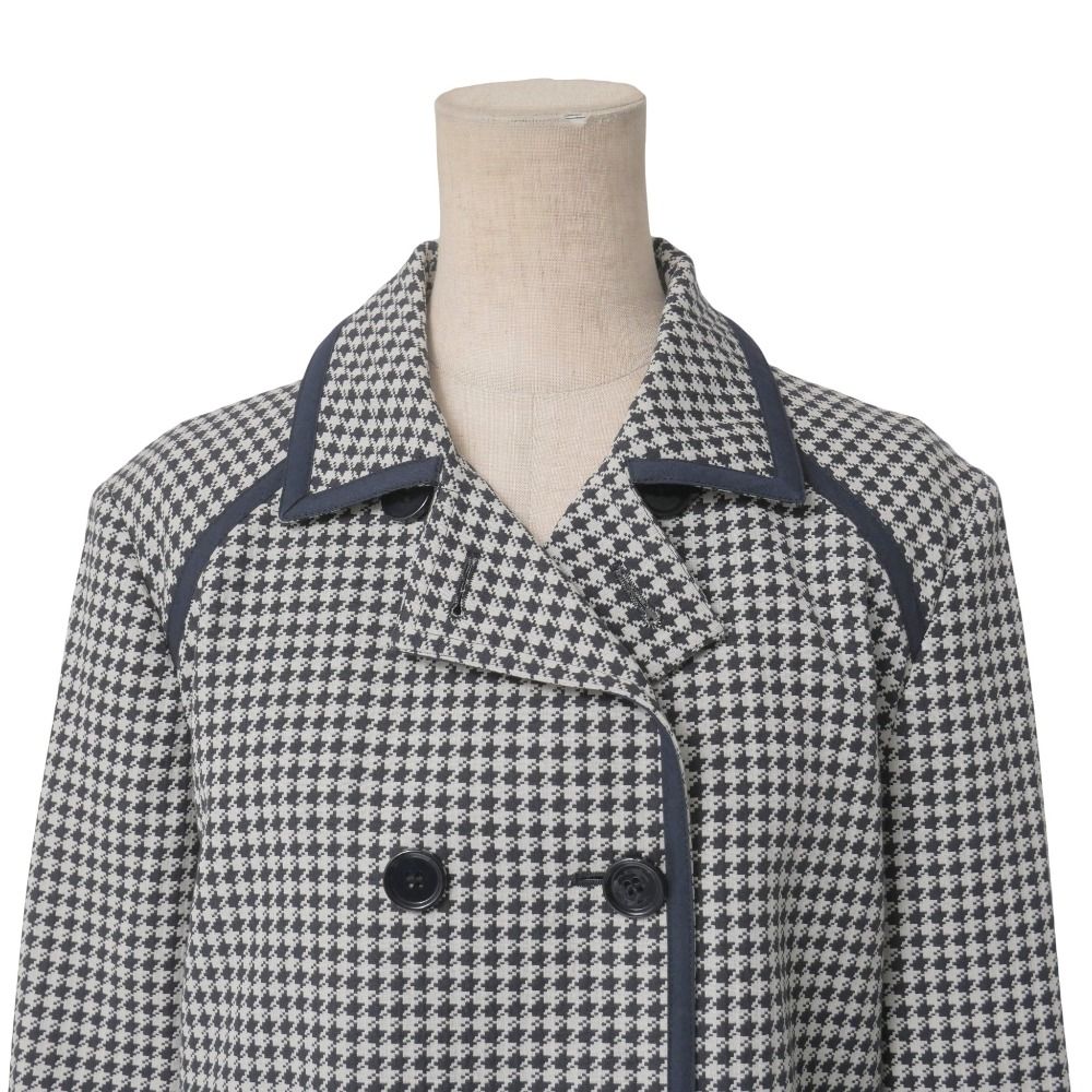 □美品□MAX MARA マックスマーラ ジャケット サイズ42 白タグ ダブル