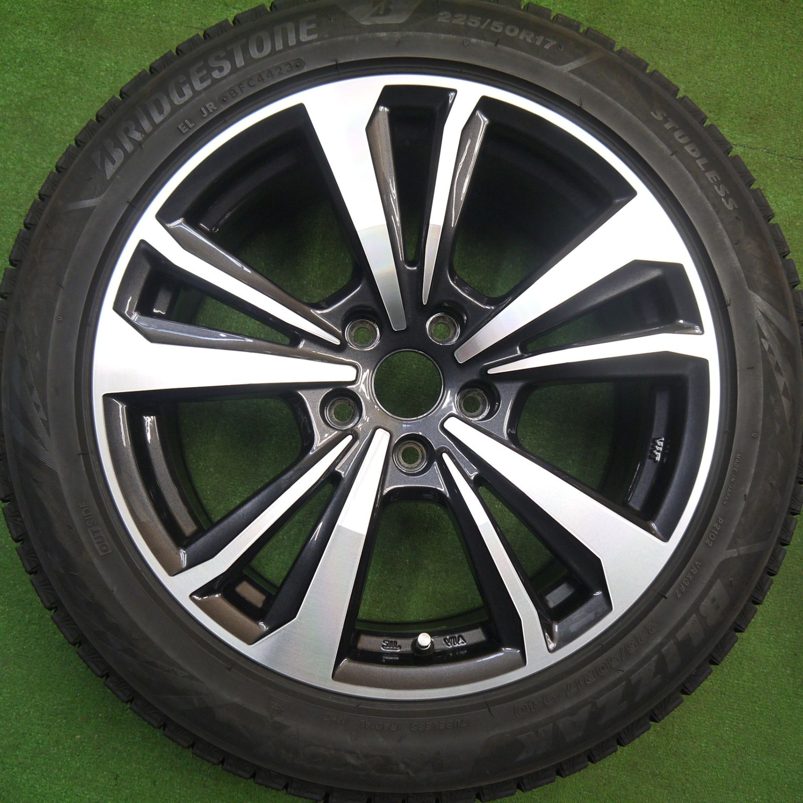バリ溝！23年！キレイ！9分☆BMW 等 smartline 365 225/50R17 