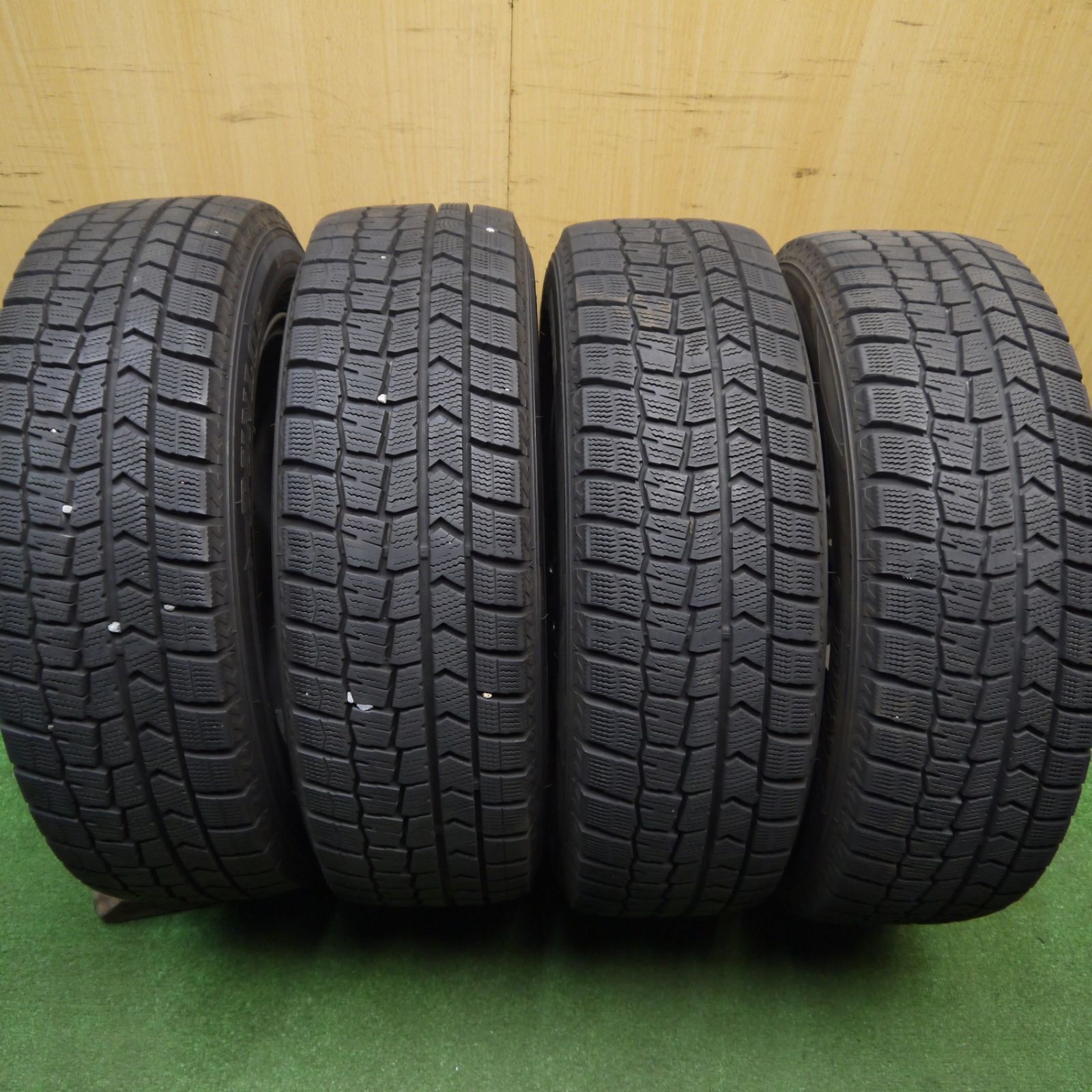 バリ溝！21年！キレイ！8.5分☆スタッドレス 185/65R15 ダンロップ
