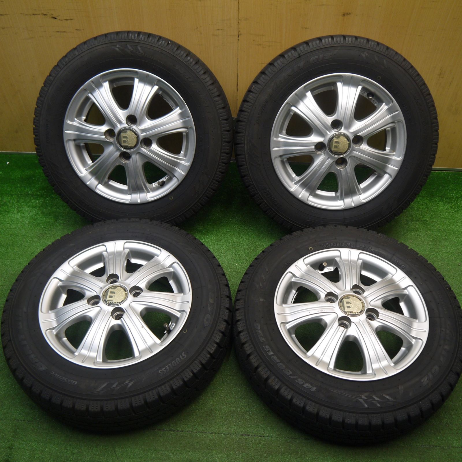 バリ溝 23年 9分 スタッドレス 145 80 R 13 トーヨー オブザーブ ガリット GIZ ELANZA 社外 アルミ 13インチ PCD 100 4 H ス