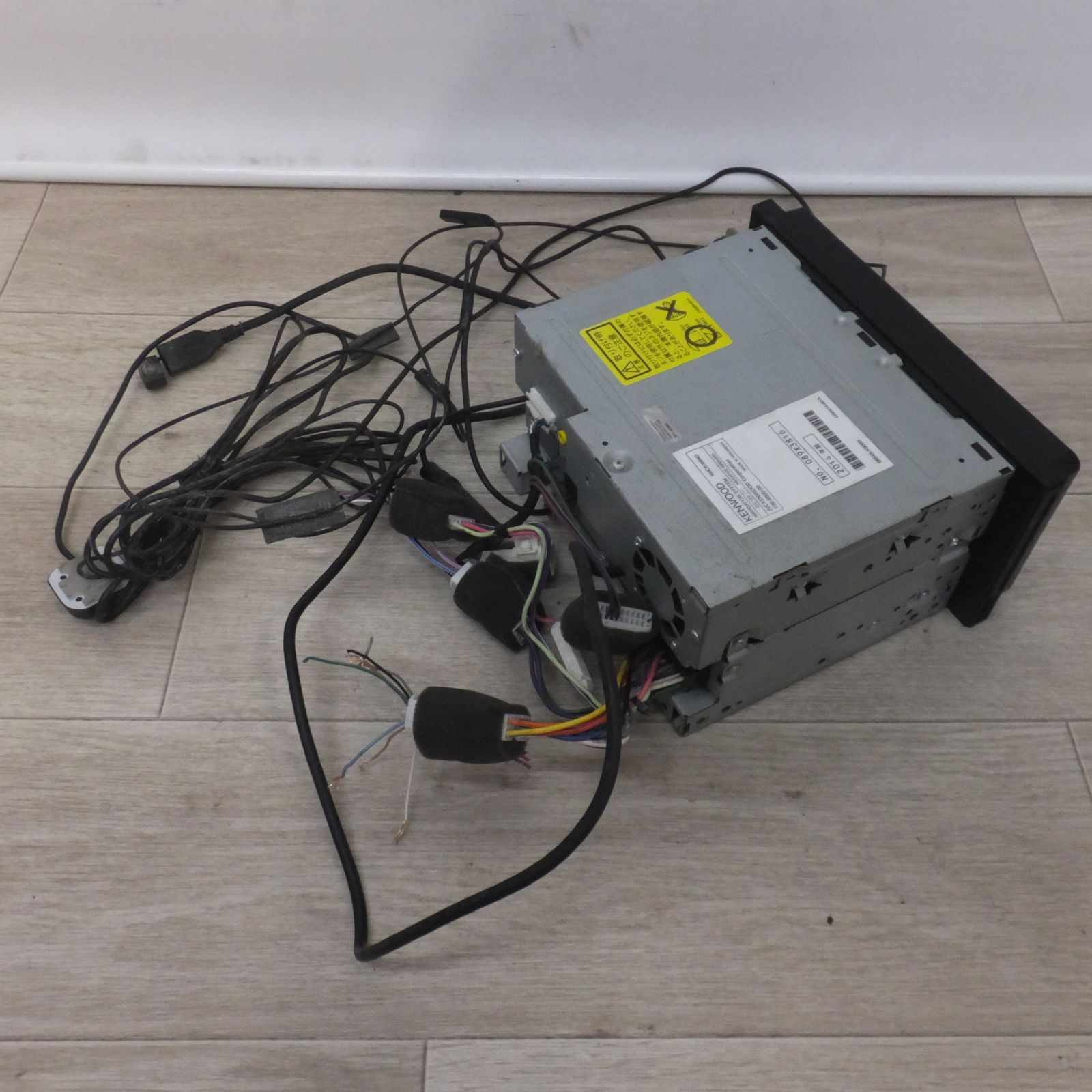 ケンウッド ダイハツ純正 カーナビ 送料無料] 現状品☆ケンウッド製 ダイハツ 純正 カーナビ メモリーナビ