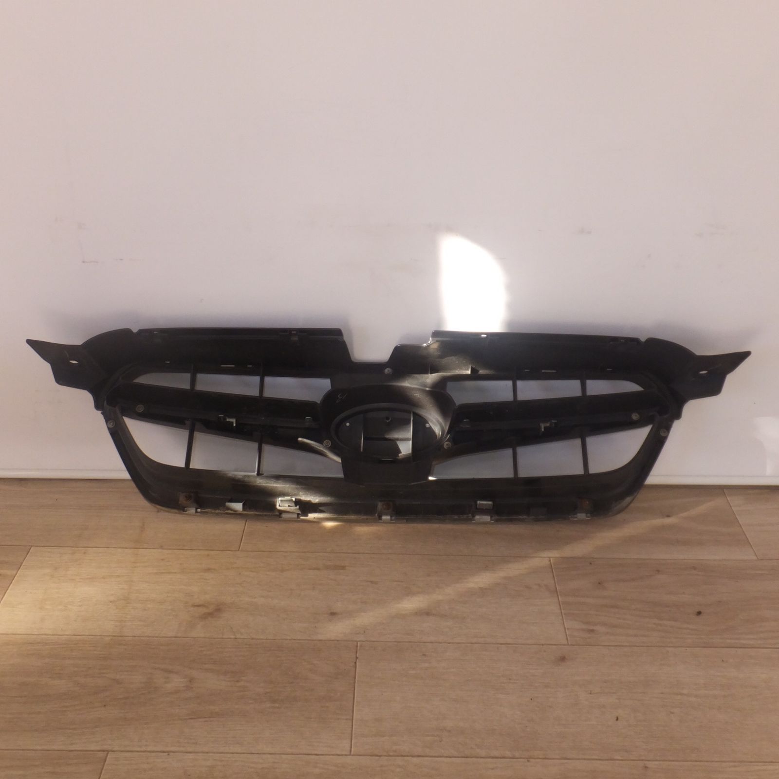 送料無料] ☆スバル SUBARU レガシィ BL5 BP5 フロントグリル 91121