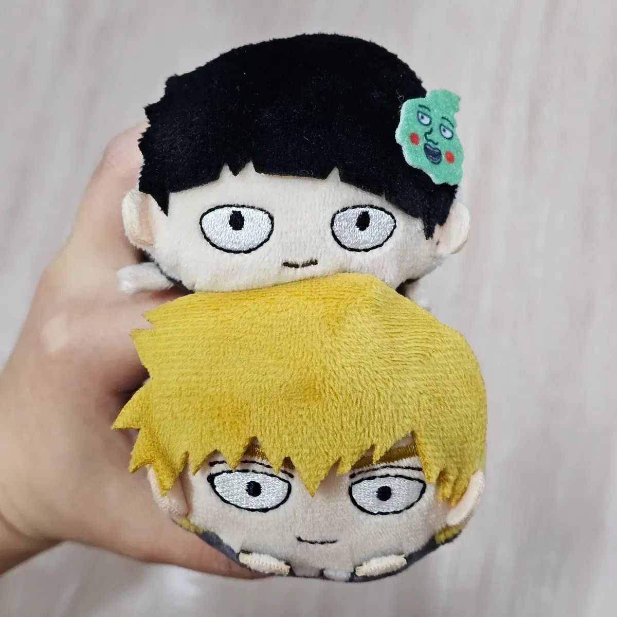 モブサイコ100 もちころりん　ごろりんマスコット　霊幻新隆 モブサイコ100 もちころりん モブ 霊幻 新隆 - メルカリ