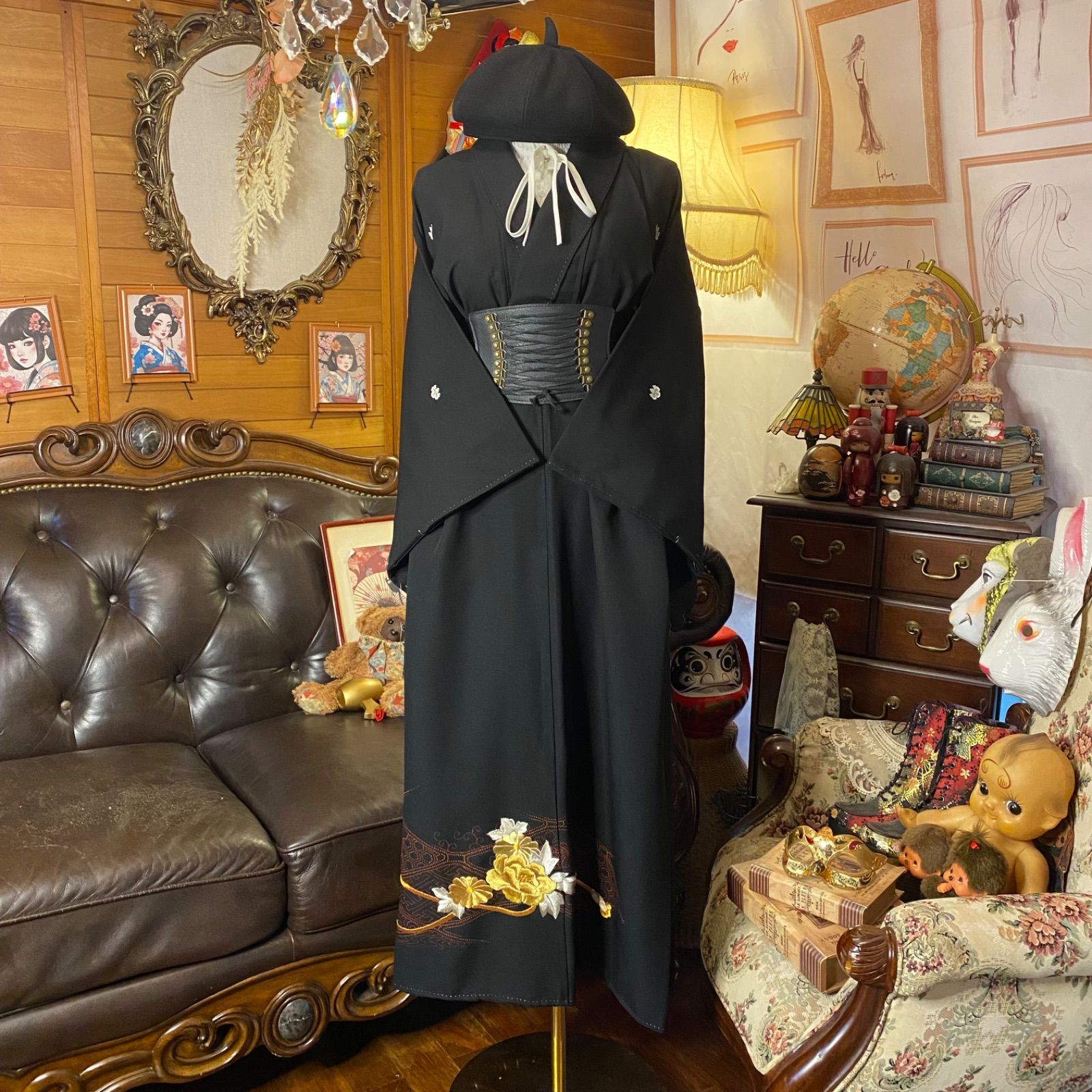 黒留袖 着物 リメイク ワンピース ドレス ロング 和洋折衷 洗える 化繊 ハンドメイド レトロ 古着 黄金の総手刺繍 大輪の牡丹と松竹梅 TKW-118