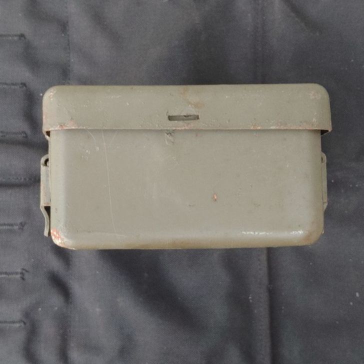 フランス軍実物】 FIRST AID KIT CASE メディカルケース - メルカリ