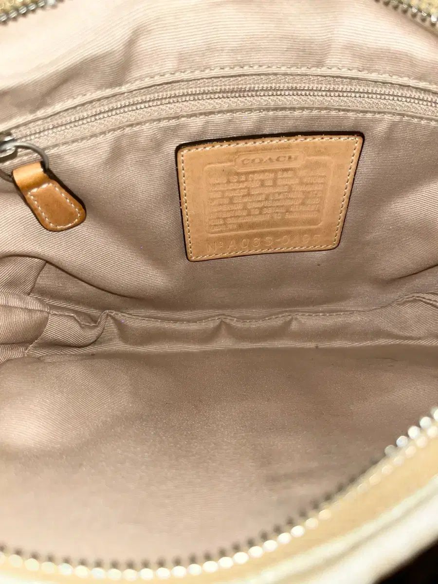 COACH ゴールド (2点) Coach ゴールド ショルダーバッグ 【公式通販】