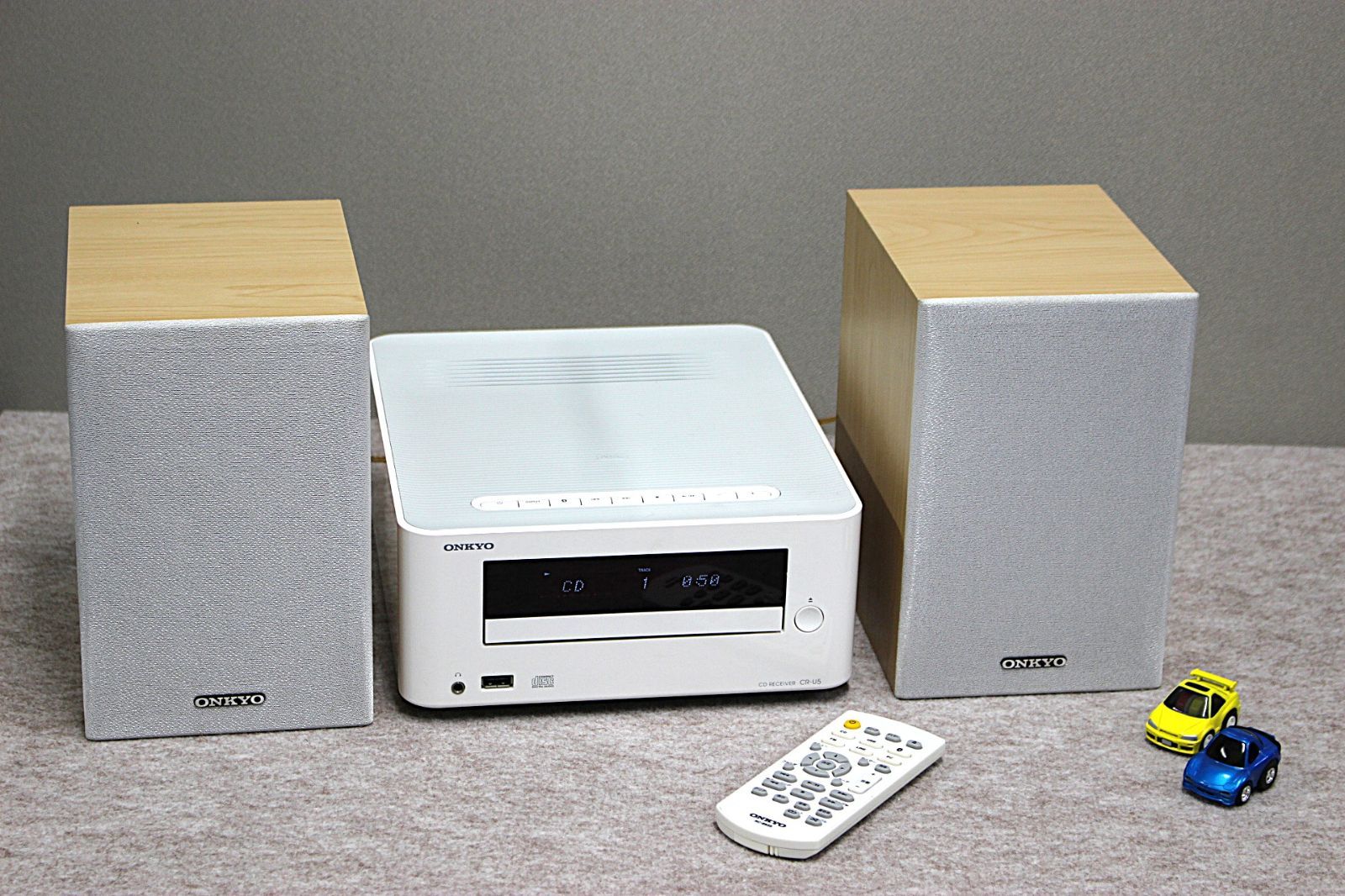 限定色！ONKYO　CR-U5 ミニコンポ Bluetooth付き ONKYO CD/USB/NFC対応Bluetooth搭載ミニコンポ CR-U5 ホワイト色
