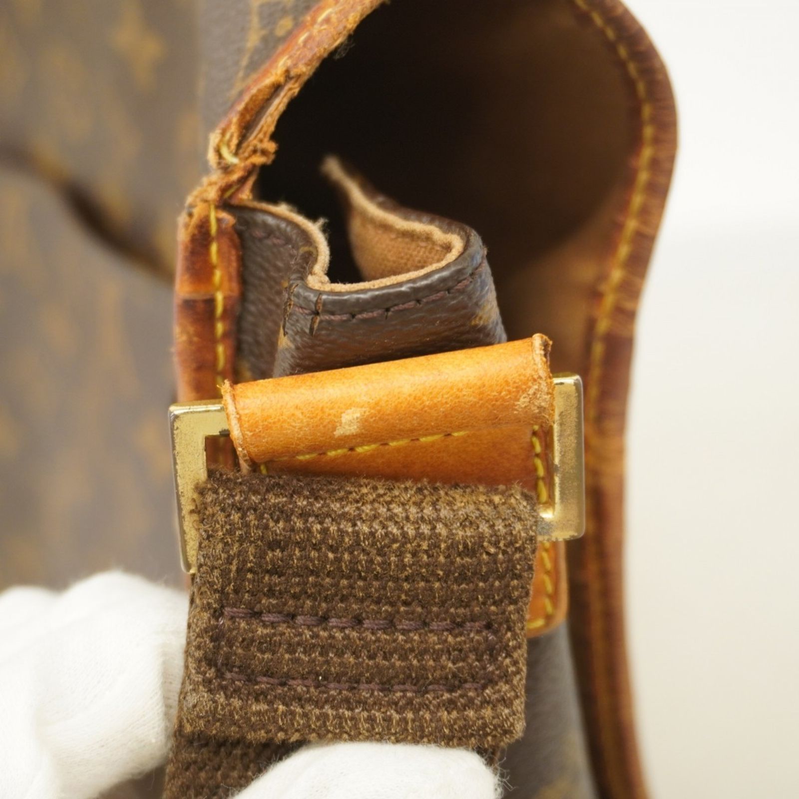 ルイ・ヴィトン ショルダーバッグ ブラウン ルイ・ヴィトン(Louis Vuitton) ルイ・ヴィトン ショルダーバッグ