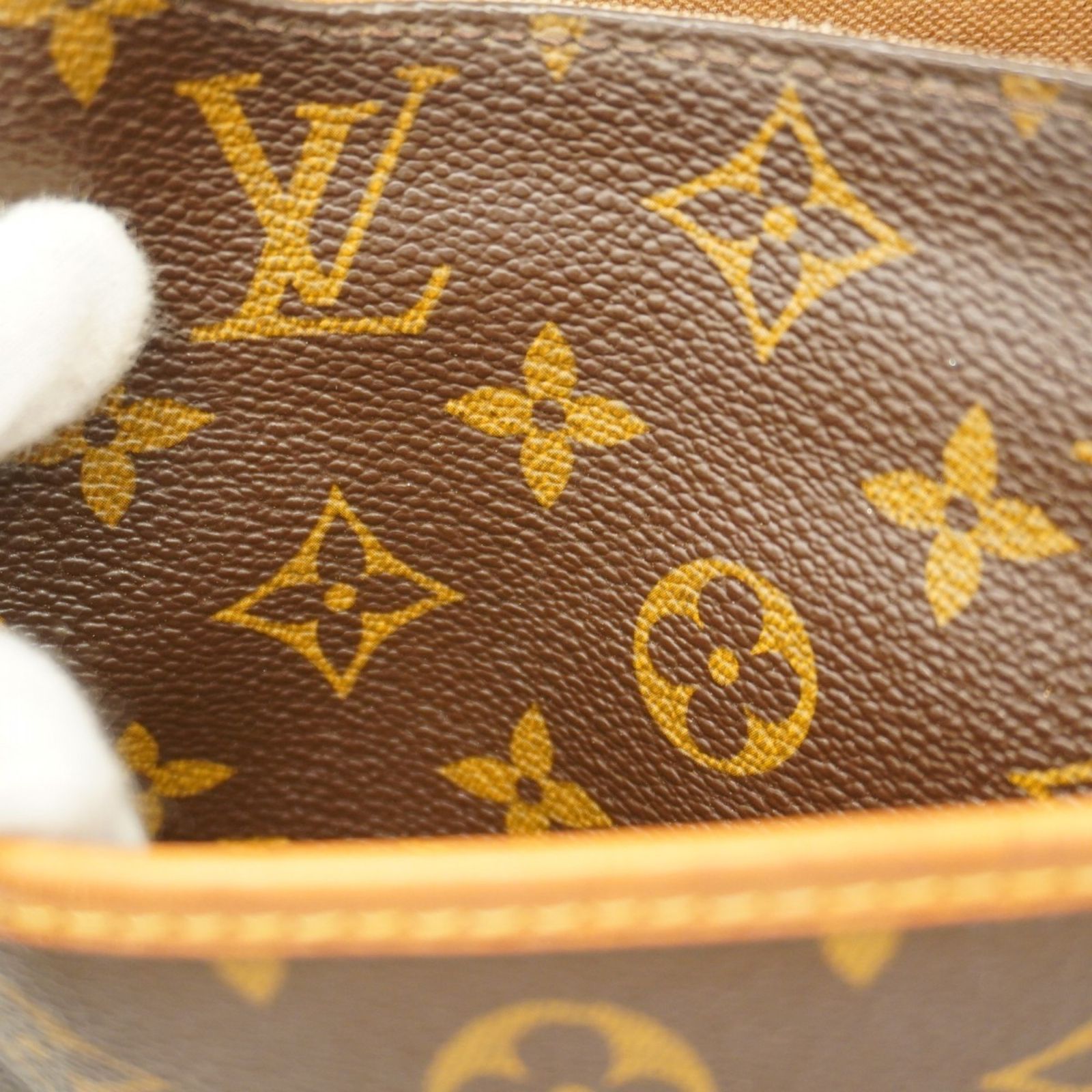 ルイ・ヴィトン ショルダーバッグ ブラウン ルイ・ヴィトン(Louis Vuitton) ルイ・ヴィトン ショルダーバッグ