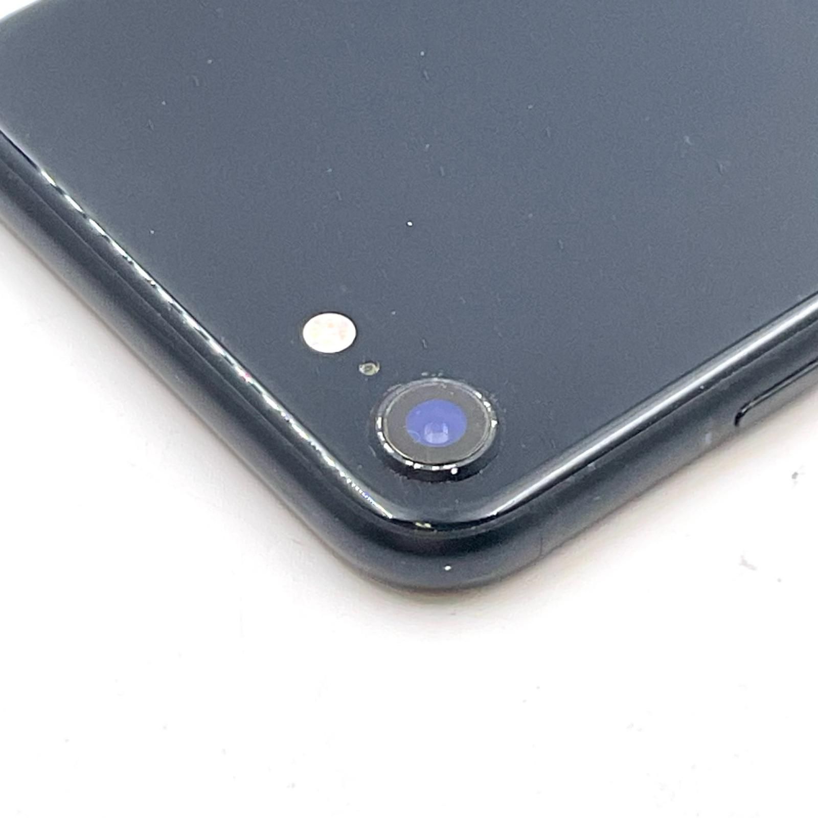 iPhone トップ SE（第3世代） 128GB ミッドナイト docomo SIMフリー 82 