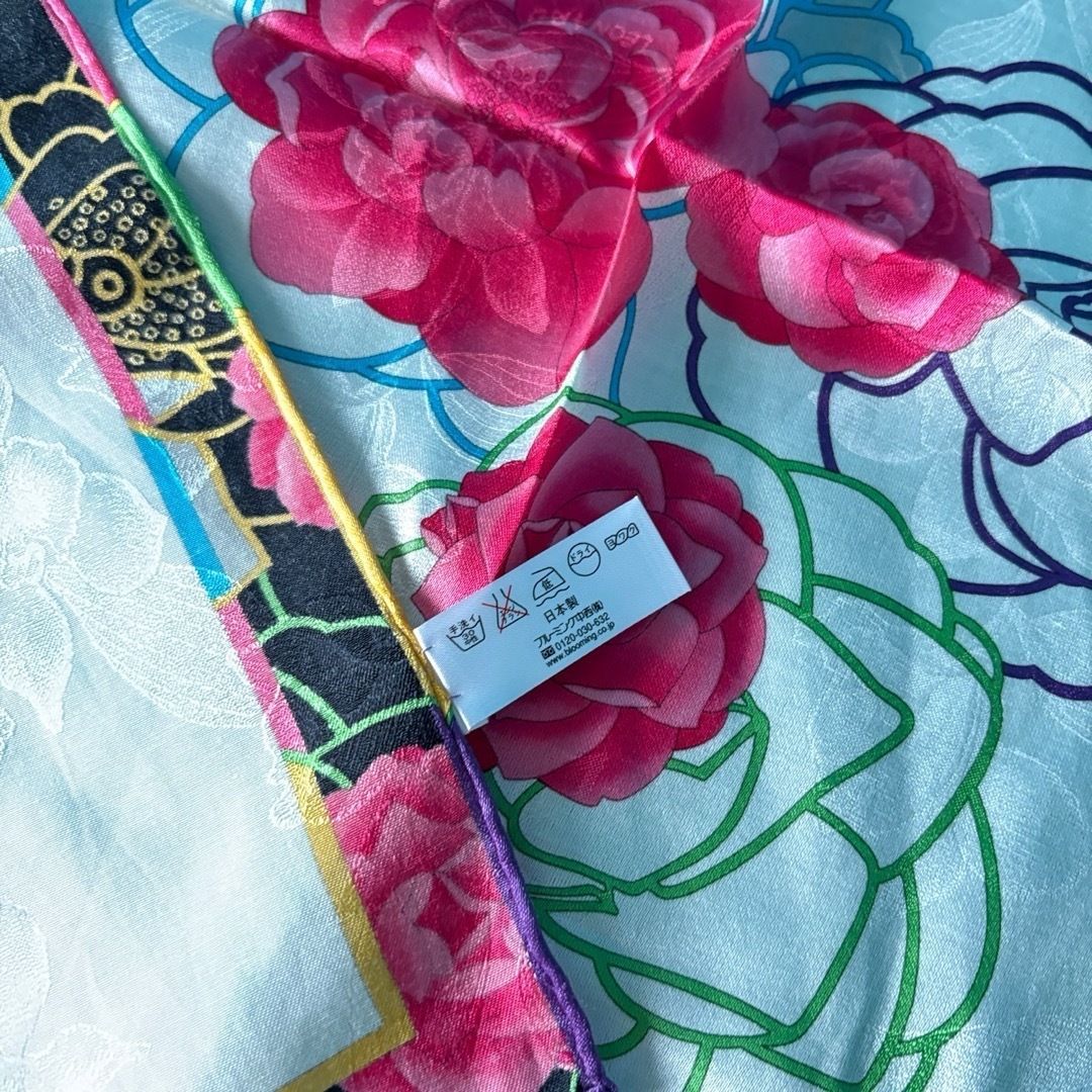 c25 LEONARD レオナール ハンカチ スカーフ シルク混 花柄 57cm - メルカリ