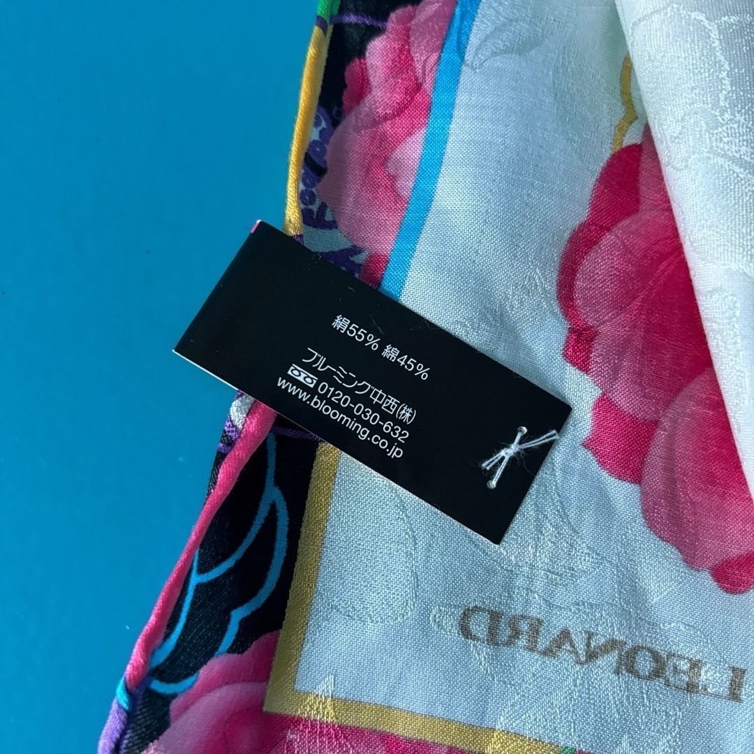 c25 LEONARD レオナール ハンカチ スカーフ シルク混 花柄 57cm - メルカリ