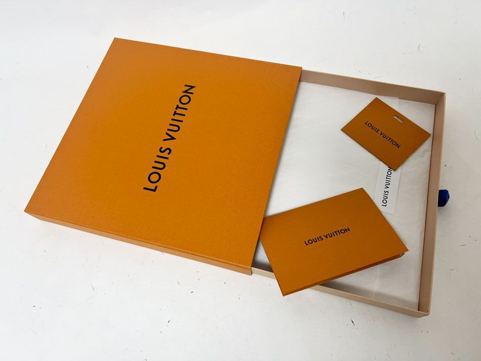 LOUIS VUITTON ルイヴィトン LV アート・シルク スクエア カレ90