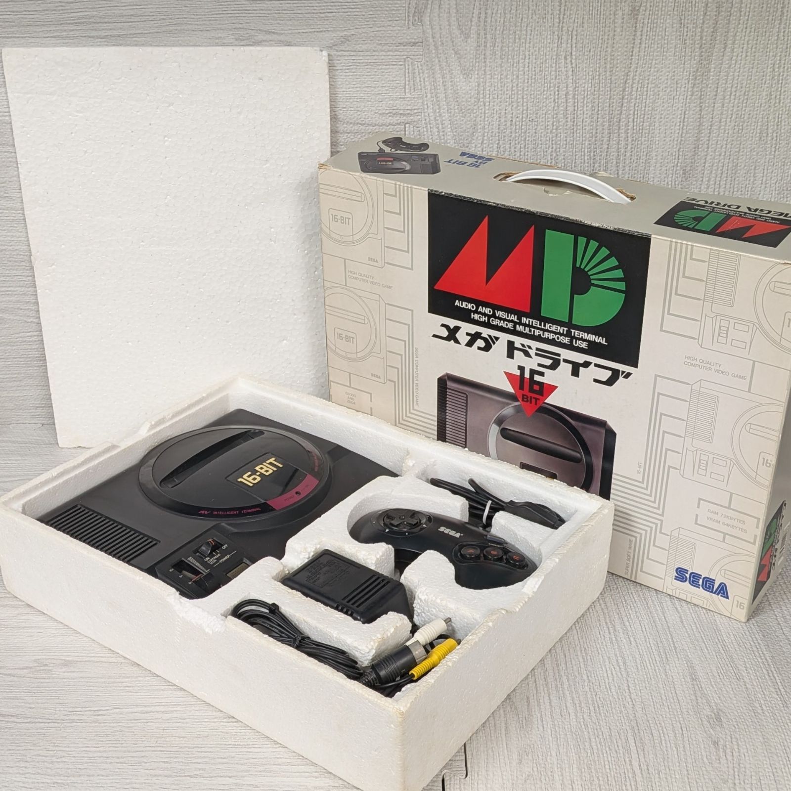 SEGA メガドライブ 本体 16-BIT 箱、コントローラー付き Yahoo 