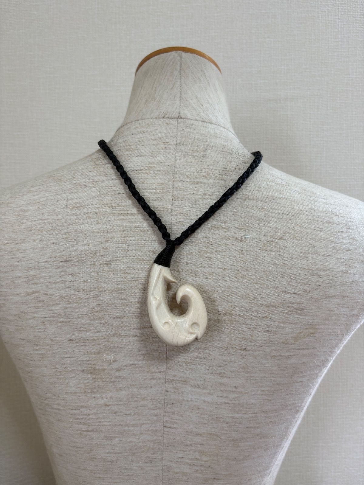 ボーンカービングネックレス(sw83)Mサイズ マッコウ - メルカリ