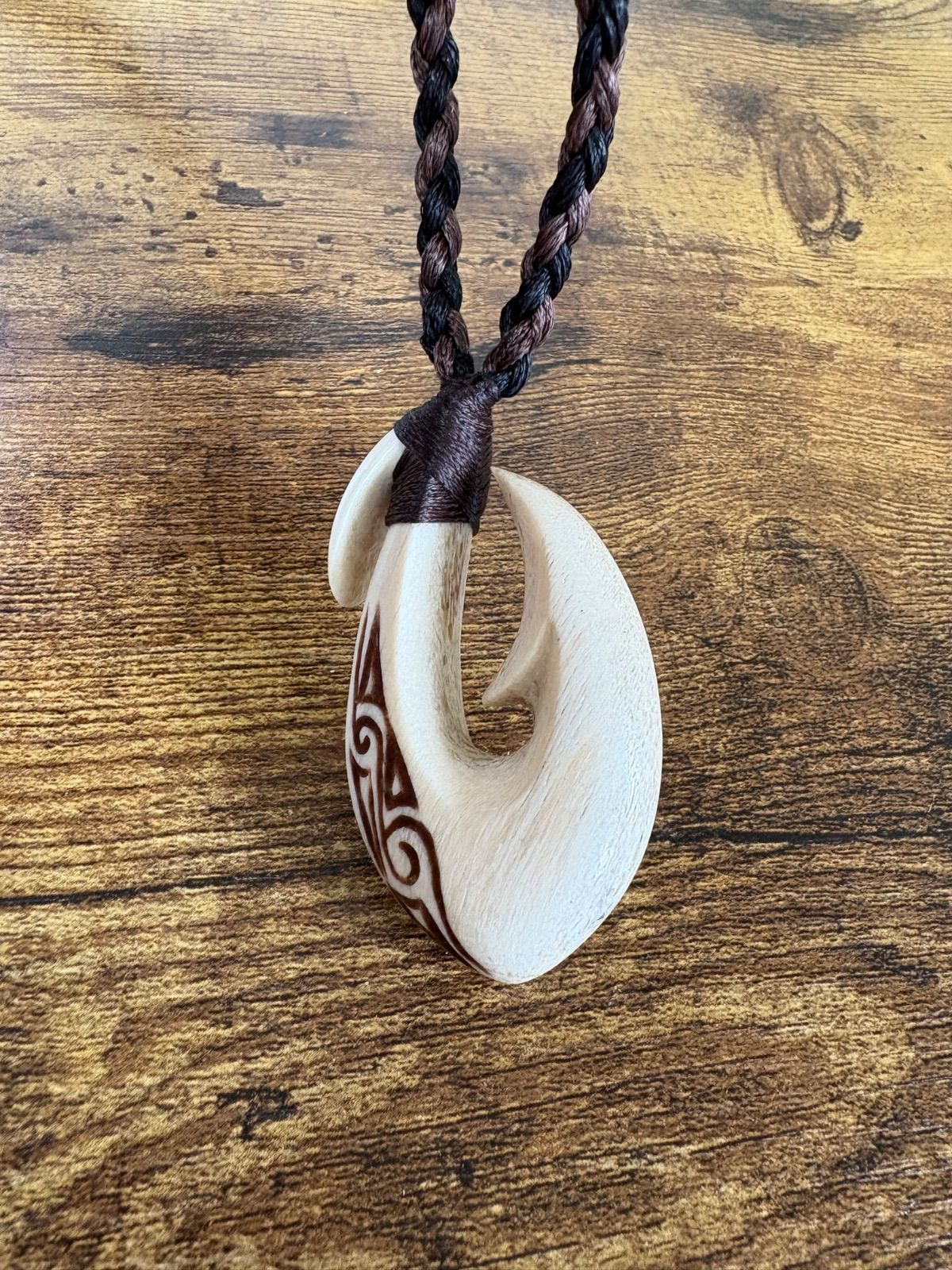 ボーンカービングネックレス(sw62)マッコウ ボーンカービングネックレス(sw62)マッコウ