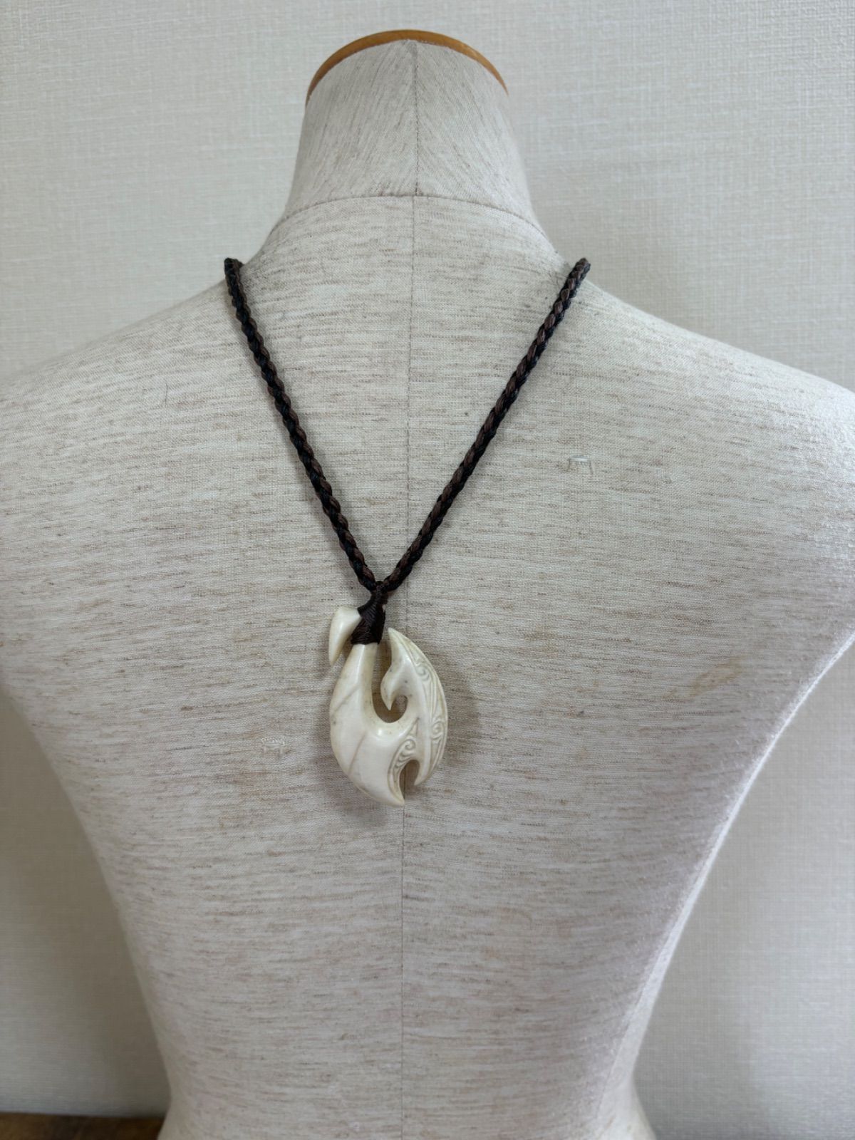 ボーンカービングネックレス(sw65)Lサイズ　マッコウ ボーンカービングネックレス(sw65)Lサイズ マッコウ ボーンカービング