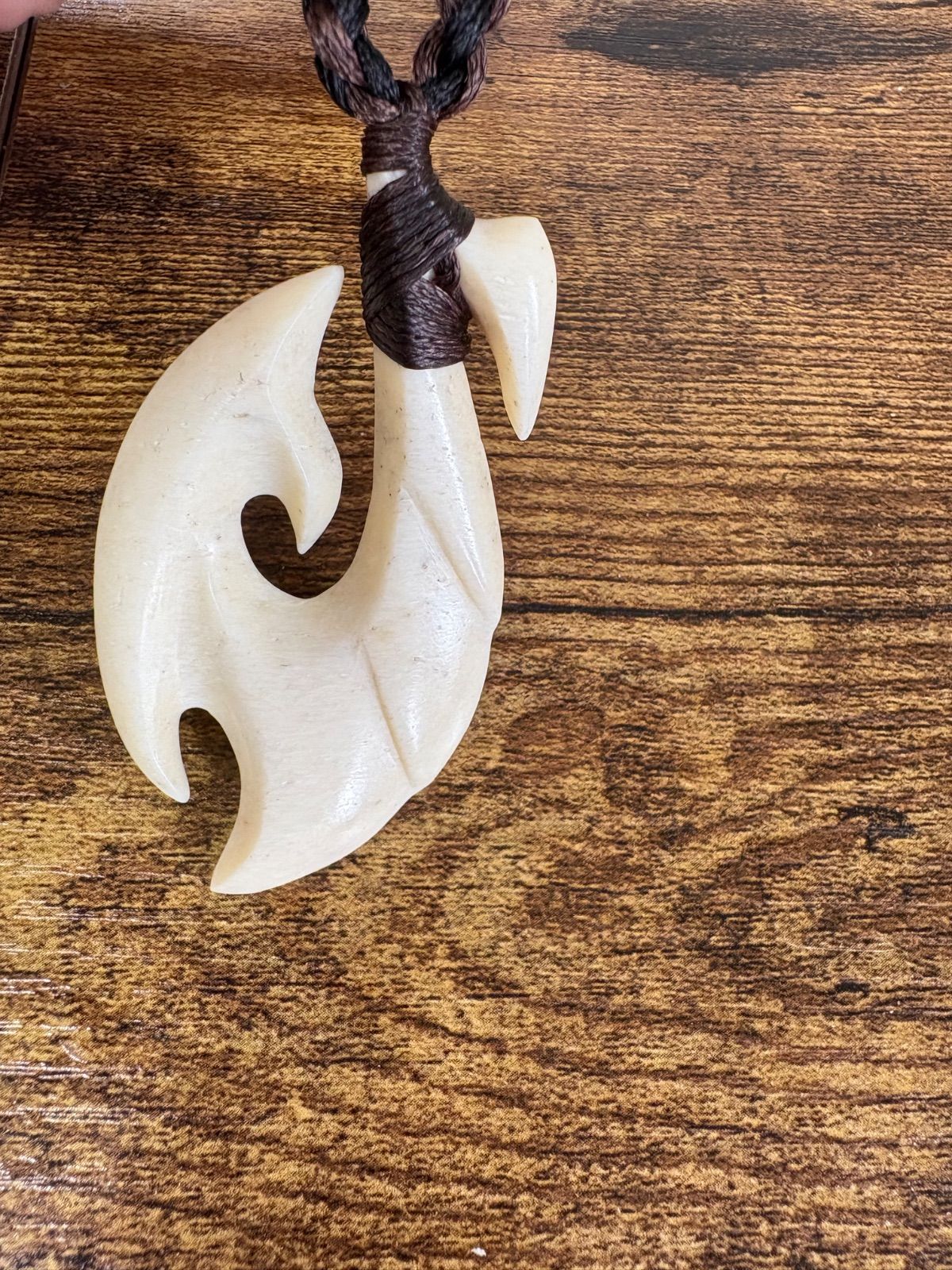 ボーンカービングネックレス(sw86)Mサイズ マッコウ - メルカリ