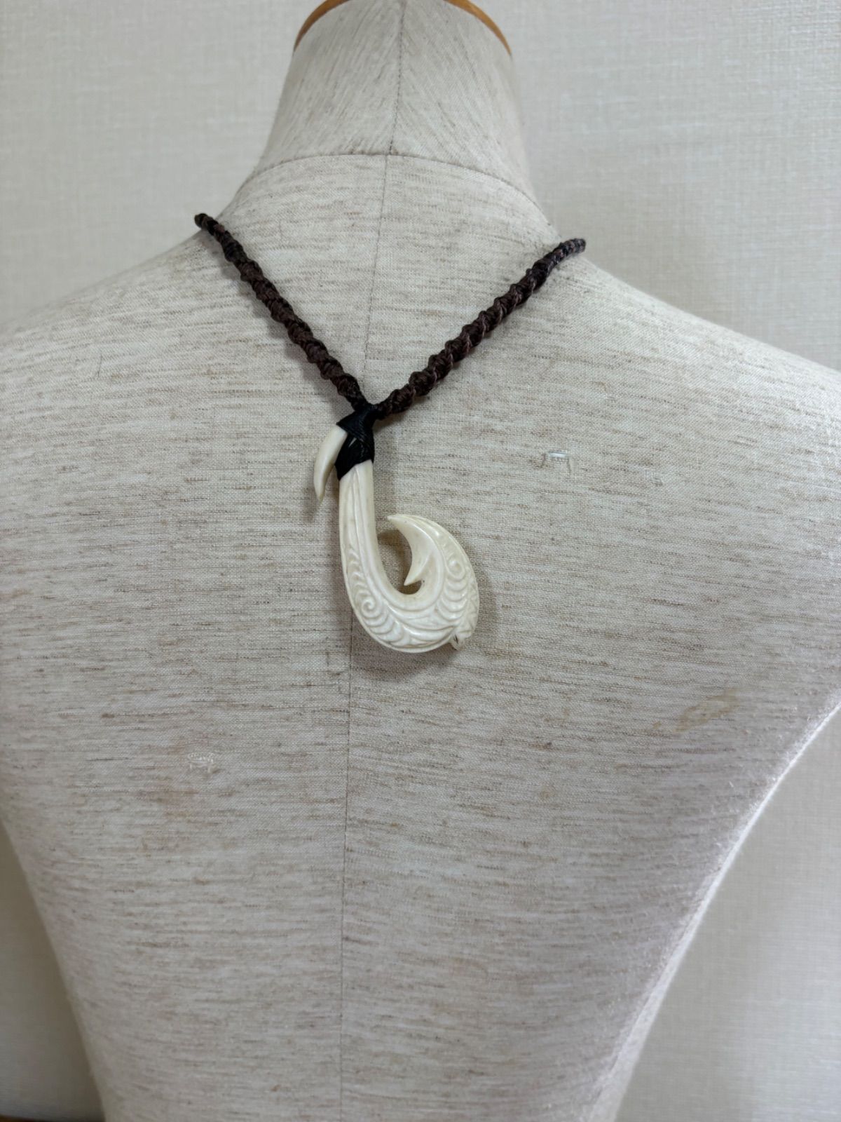 ボーンカービングネックレス(sw87)Mサイズ マッコウ - メルカリ