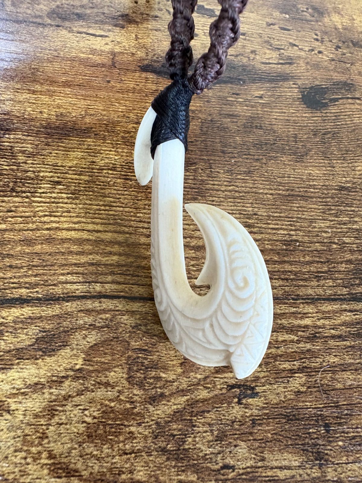 ボーンカービングネックレス(sw87)Mサイズ マッコウ - メルカリ