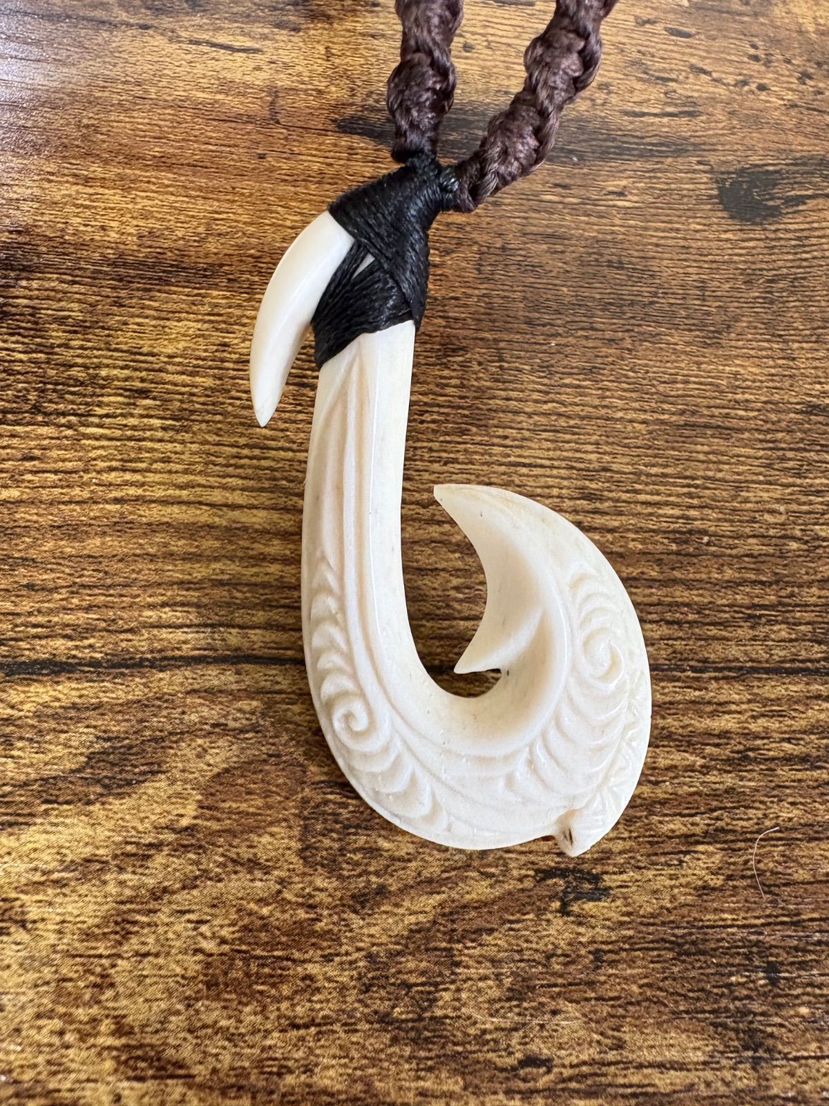 ボーンカービングネックレス(sw87)Mサイズ マッコウ - メルカリ
