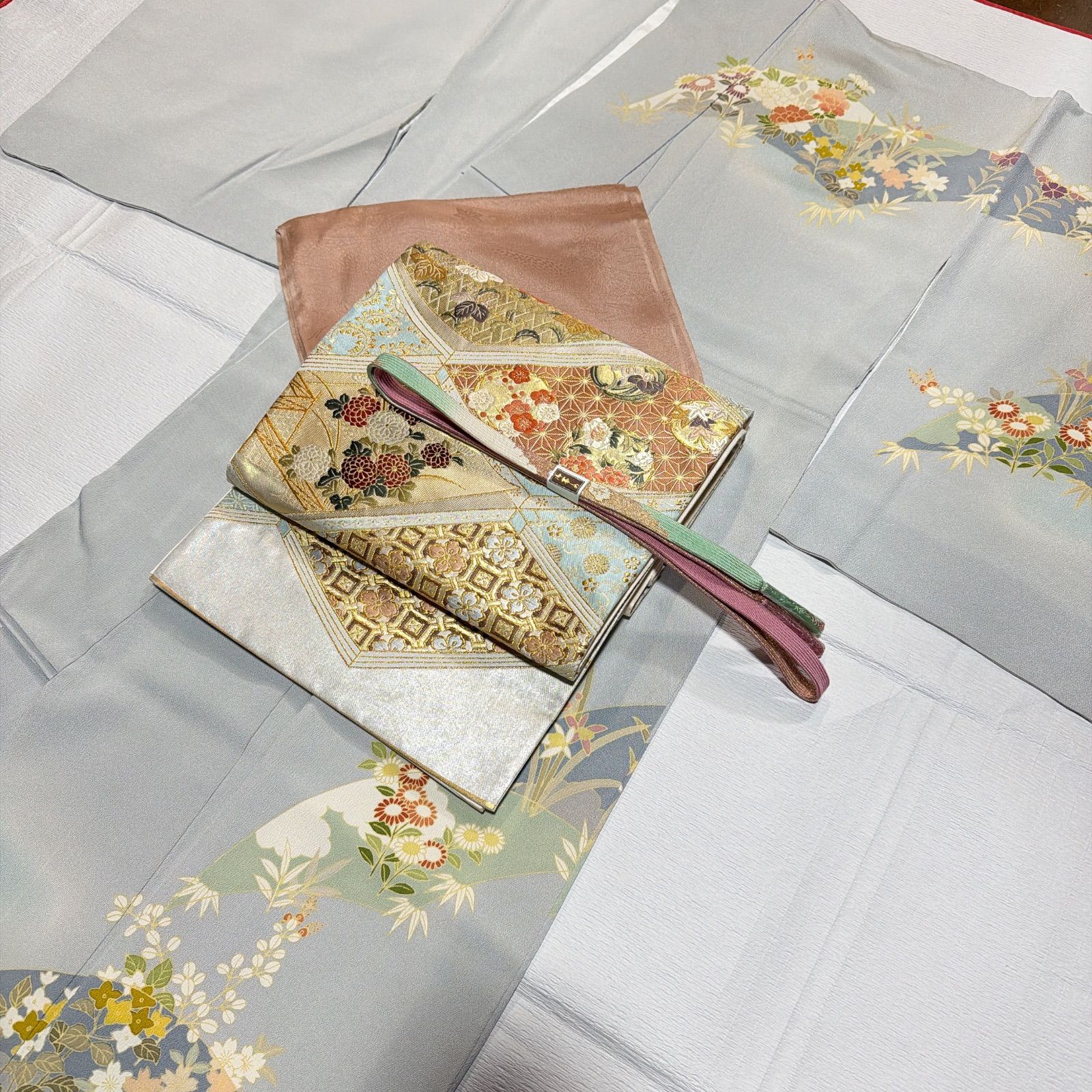 ｍ2079＊正絹 染一つ紋 金駒刺繍 扇面 鶴 手縫い仕立て 訪問着 m2079＊正絹 染一つ紋 金駒刺繍 扇面 鶴 手縫い仕立て 訪問着