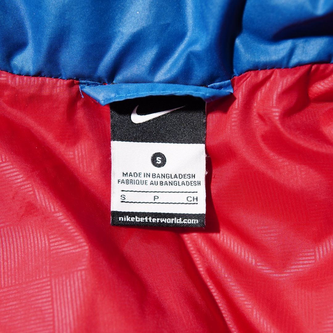 ナイキ NIKE FC バルセロナ ダウンジャケット M 相当 表記 S レッド