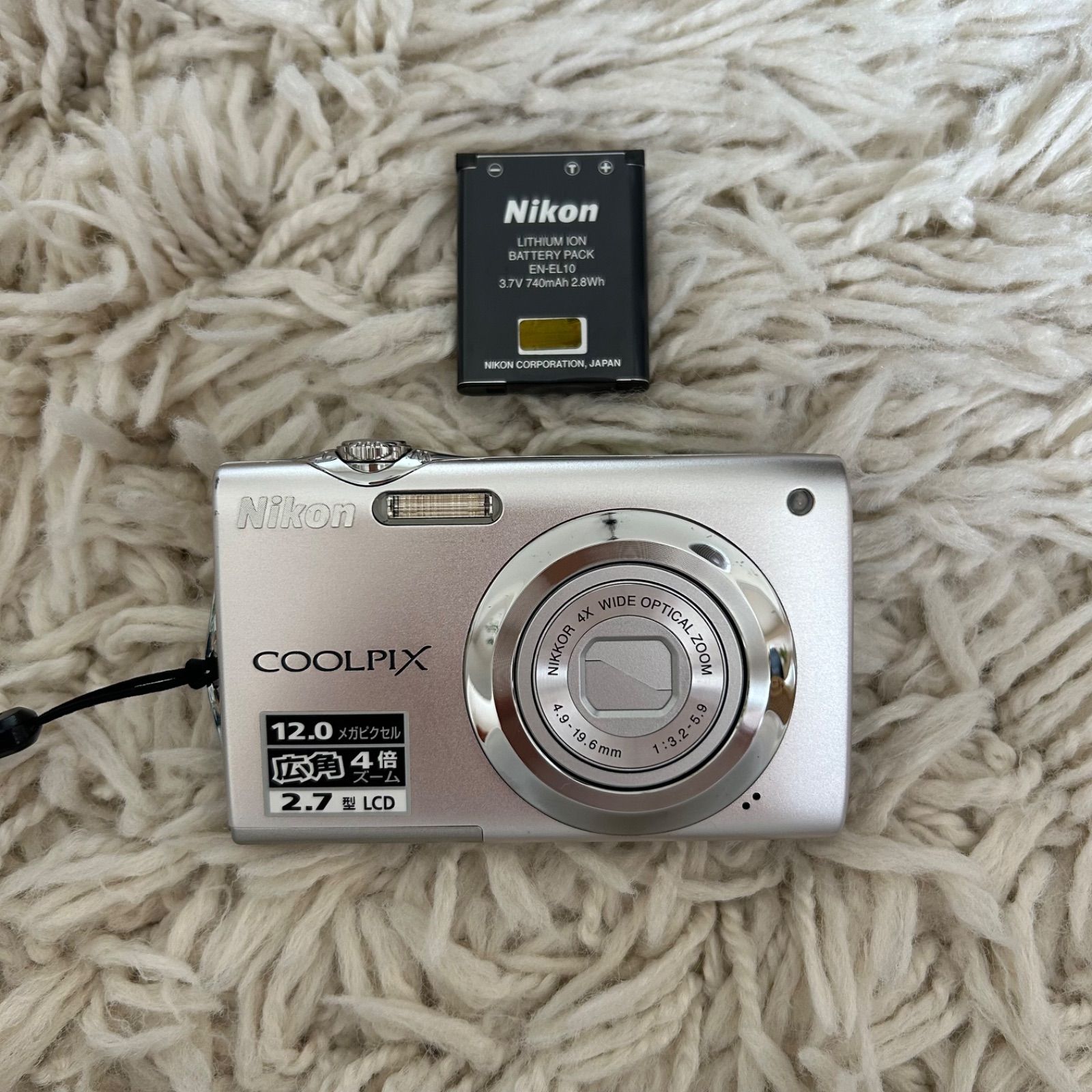 【✨平成レトロ✨】 Nikon COOLPIX S01 コンデジ シルバー ニコン COOLPIX S01(ｼﾙﾊﾞｰ)【1010万画素】 コンパクトデジタルカメラ