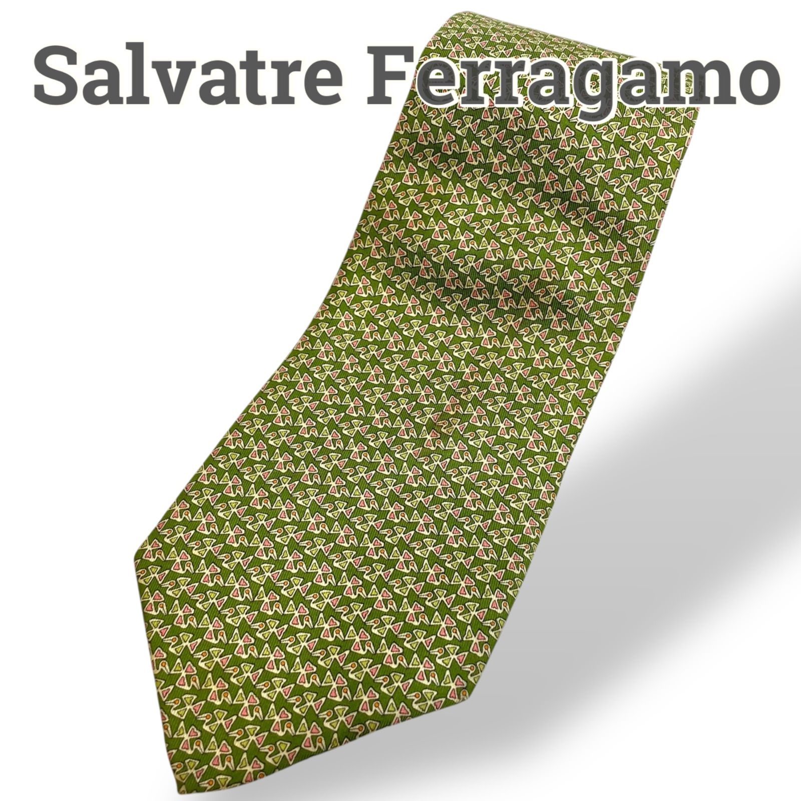Salvatre Ferragamo サルヴァトーレ フェラガモ ネクタイ 黄緑色 総柄