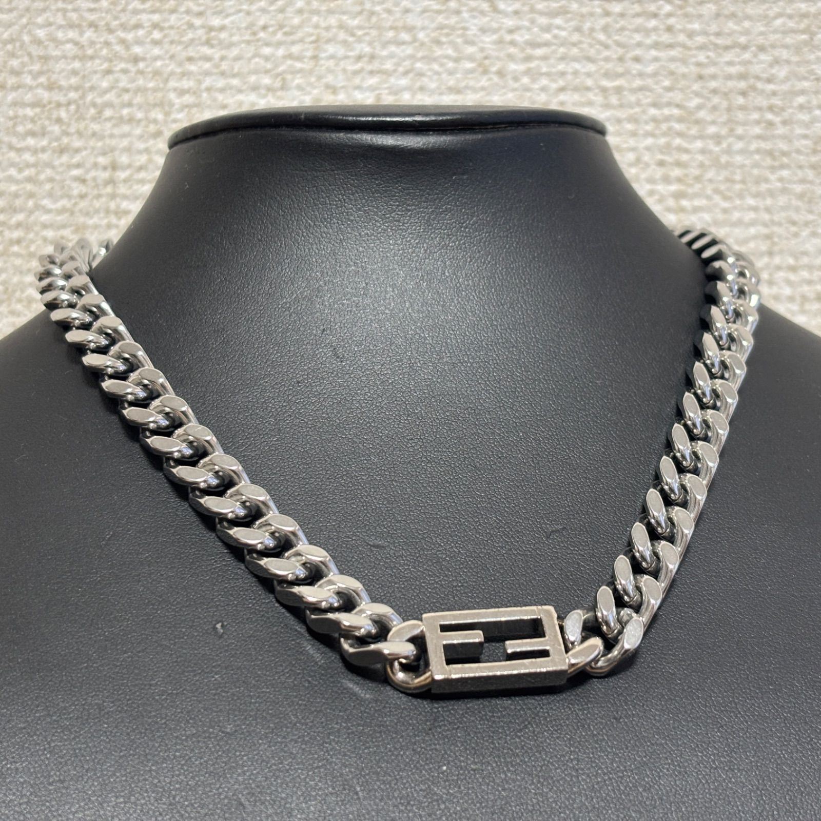 FENDI フェンディ バケット FFロゴ チェーンネックレス シルバー 喜平