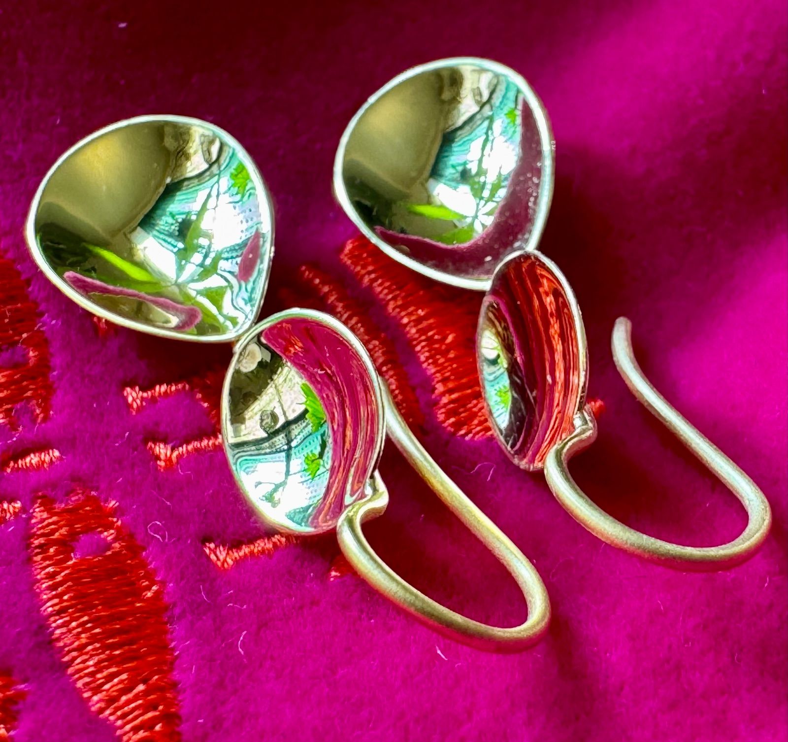 マリーエレーヌドゥタイヤック◇K22*スモールミラードロップピアス