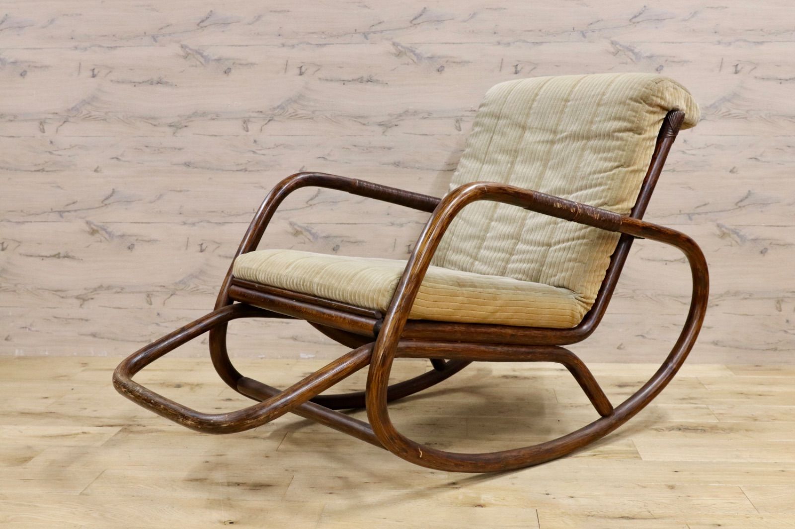 ヴィンテージ ラタン ロッキングチェア レトロ アンティーク ビンテージ 曲木 ロッキング チェア ラタン ウッド レトロ アンティーク
