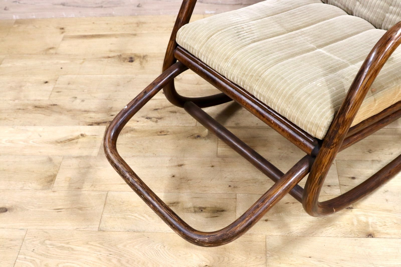 ヴィンテージ ラタン ロッキングチェア レトロ アンティーク GMIK756○ヴィンテージ ロッキングチェア 揺り椅子 ラタン アジアン 和