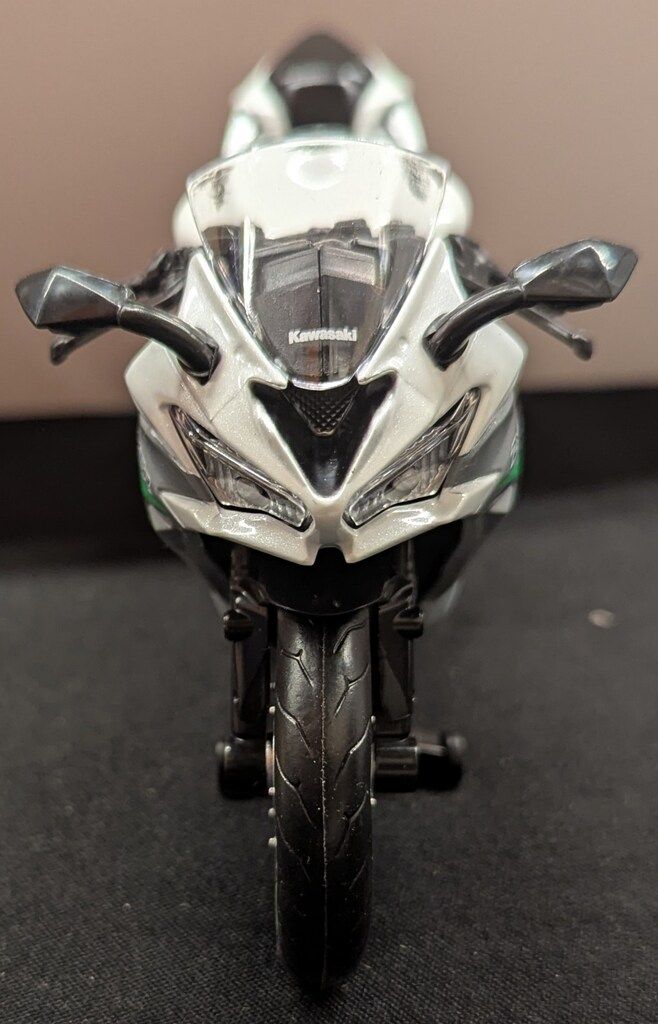 童友社 1/12 2023 Kawasaki Ninja ZX-6R グレー - メルカリ