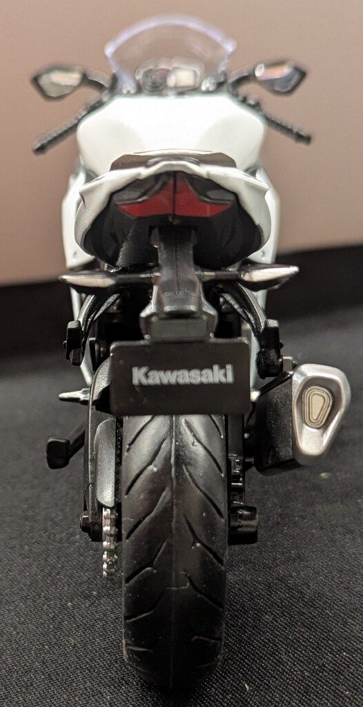 童友社 1/12 2023 Kawasaki Ninja ZX-6R グレー - メルカリ