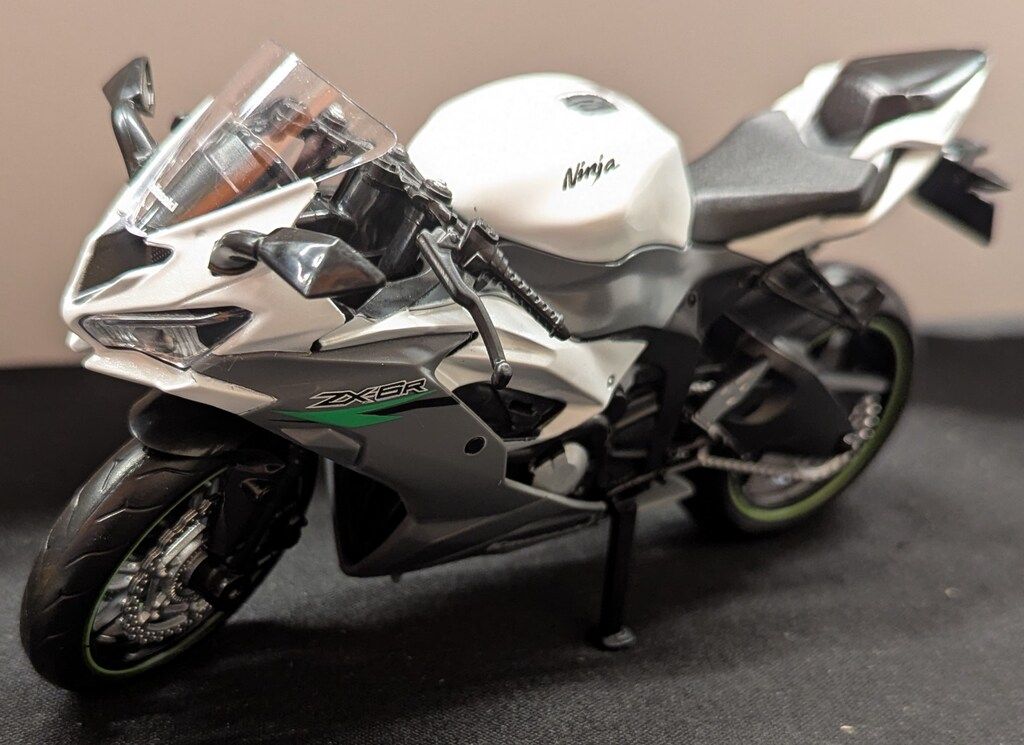童友社 1/12 2023 Kawasaki Ninja ZX-6R グレー - メルカリ