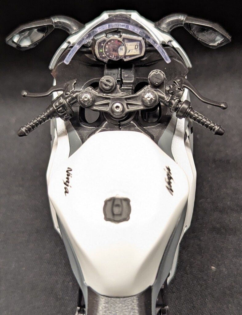 童友社 1/12 2023 Kawasaki Ninja ZX-6R グレー - メルカリ