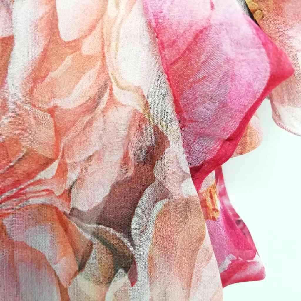 ドルチェアンドガッバーナ　ドルガバ　花柄　ブラウス　ボウタイ　シルク100% ドルチェアンドガッバーナ ドルガバ 花柄 ブラウス ボウタイ シルク100