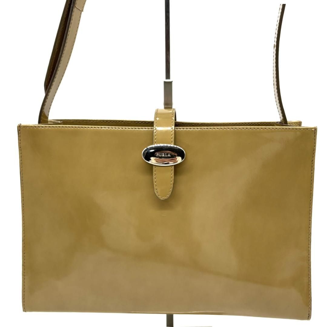 フルラ FURLA ショルダーバッグ パテントレザー エナメル ベージュ 