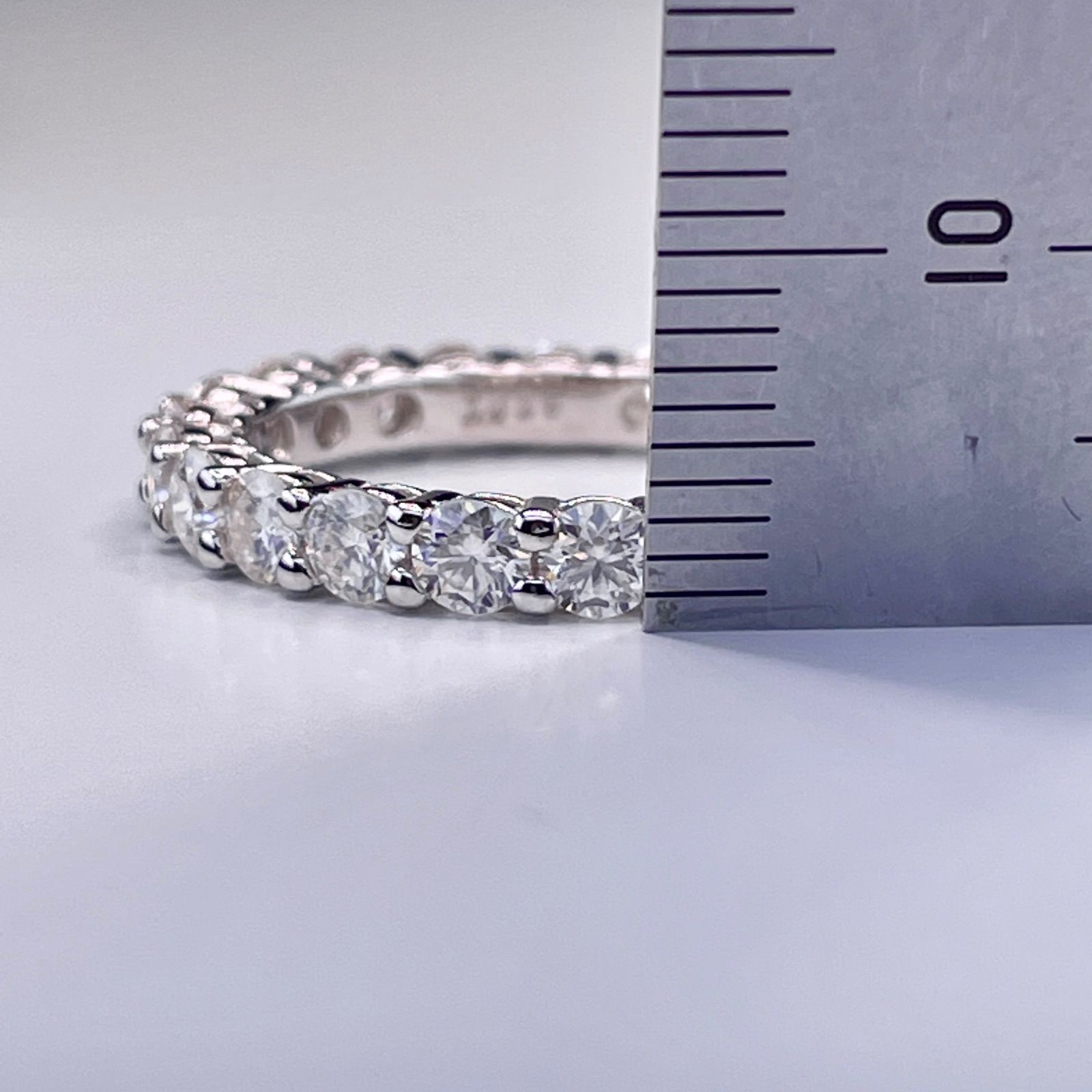 モアサナイト フルエタニティ リング　3mm W16号〜23号】モアサナイト フルエタニティ リング 3mm - メルカリ