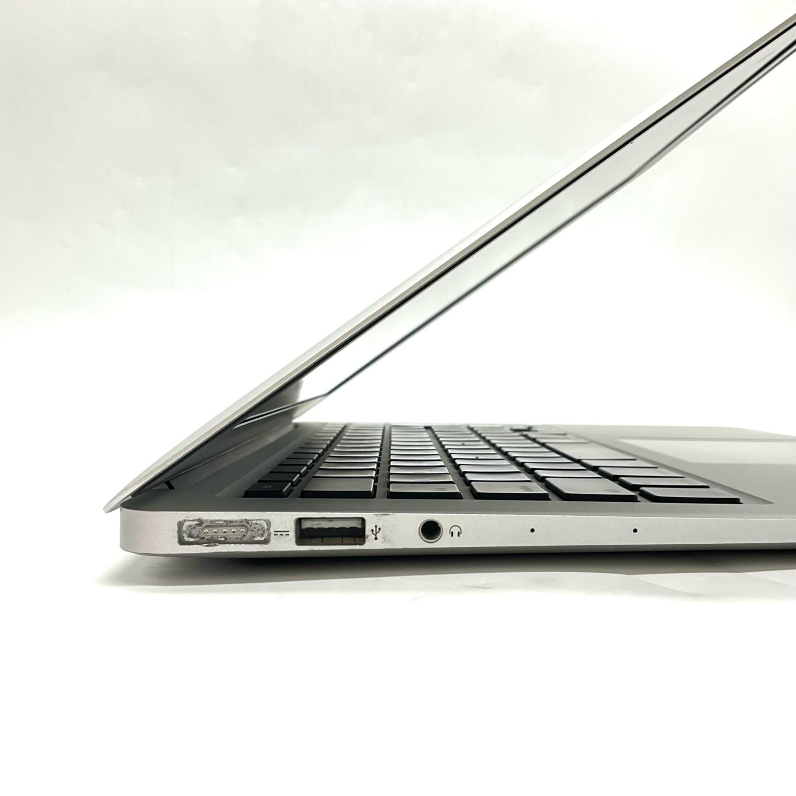 Apple MacBook Air 13.3インチ 2015 1.6 GHz Intel Core i5 4GB SSD