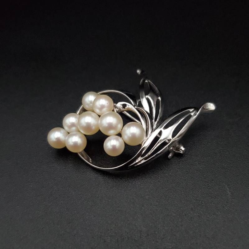 【未使用】ミキモト　ブローチ　コサージュ　アコヤ　パール　本真珠　リーフ ミキモト パール ブローチ コサージュ あこや真珠 5ミリ 5粒 MS刻印