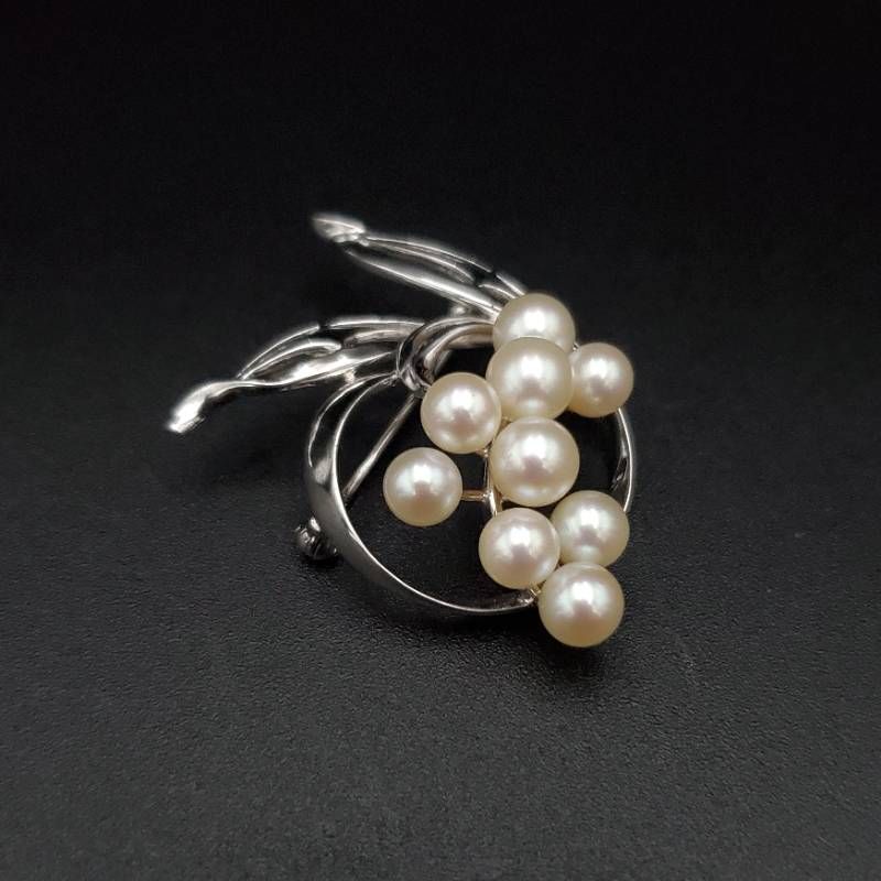 美品 MIKIMOTO ミキモト ブローチ アコヤパール 本真珠 リーフモチーフ