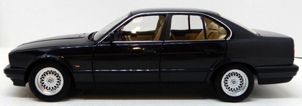 Paul sModelArt 1 BMW 535 i 1988 Black