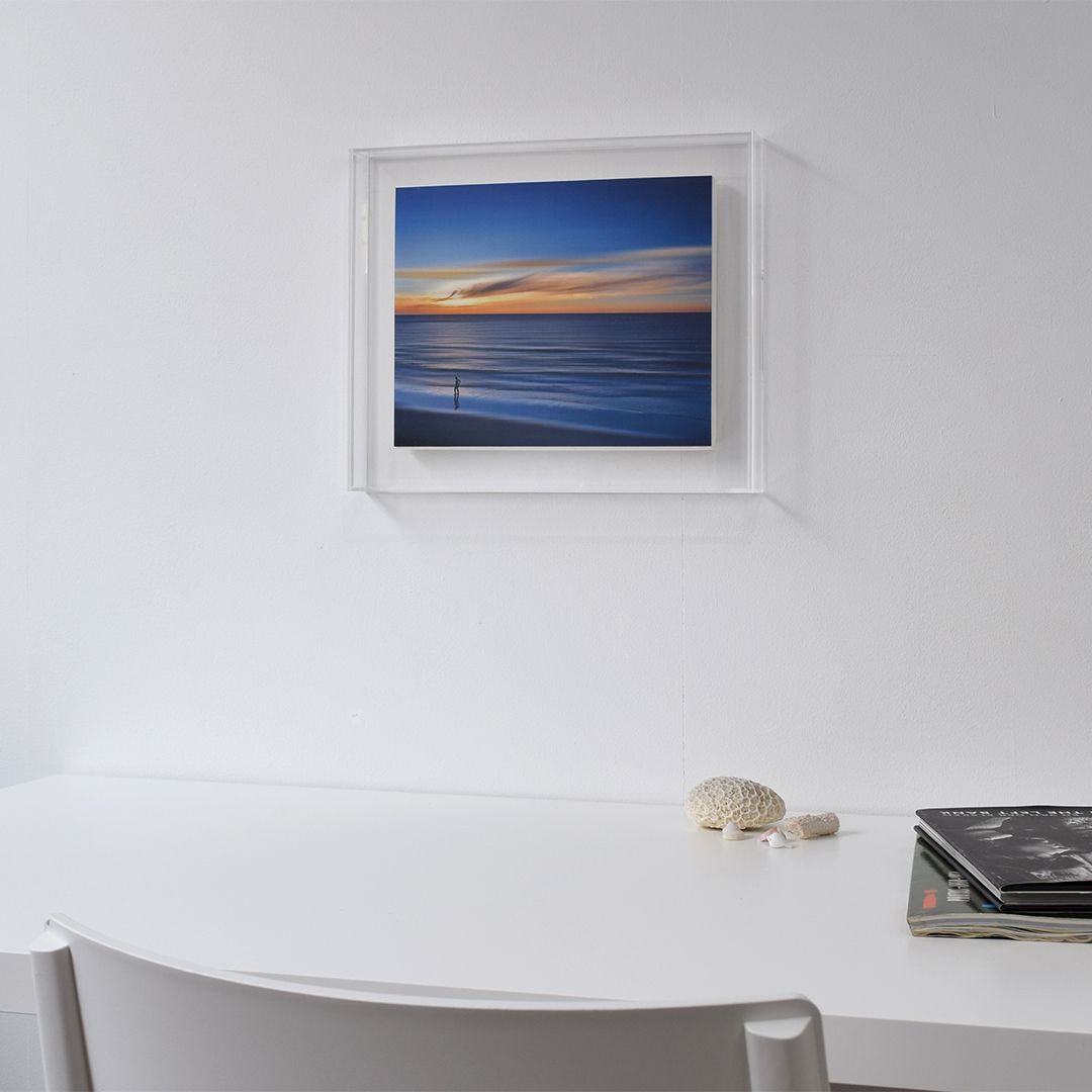 写真全紙 フローティングペースト用 薄い作品の浮かし貼り と木製パネル貼り併用アクリル額 ネジの見えないアクリル製の透明な額 prèdoux アクリル立体額 アクリルケース フォトフレーム ポスターフレーム アクリルボックス額 特注サイズ オーダーアクリル額