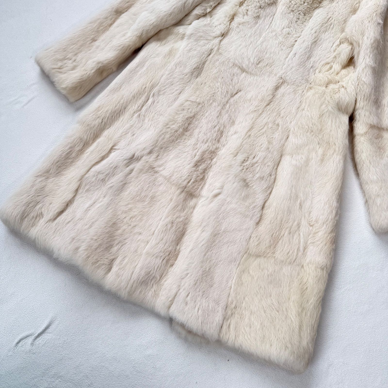 【美品】セオリー 毛皮 ラビット ファー コート クロップ 極暖 M 美品】セオリー 毛皮 ラビット ファー コート クロップ 極暖 M