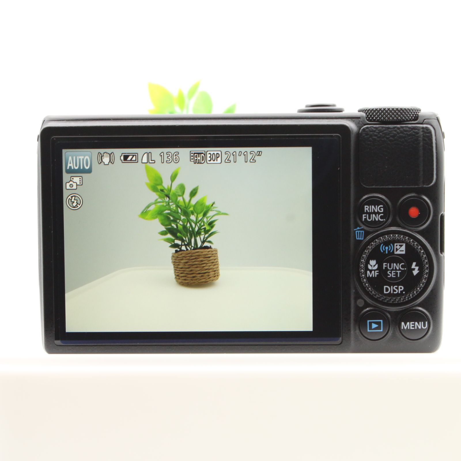 【中古品】Canon デジタルカメラ PowerShot S120(ブラック) F値1.8 広角24mm 光学5倍 (中古品) 美品】 Canon PowerShot S120 ブラック F値1.8 広角24mm 光学5倍ズーム