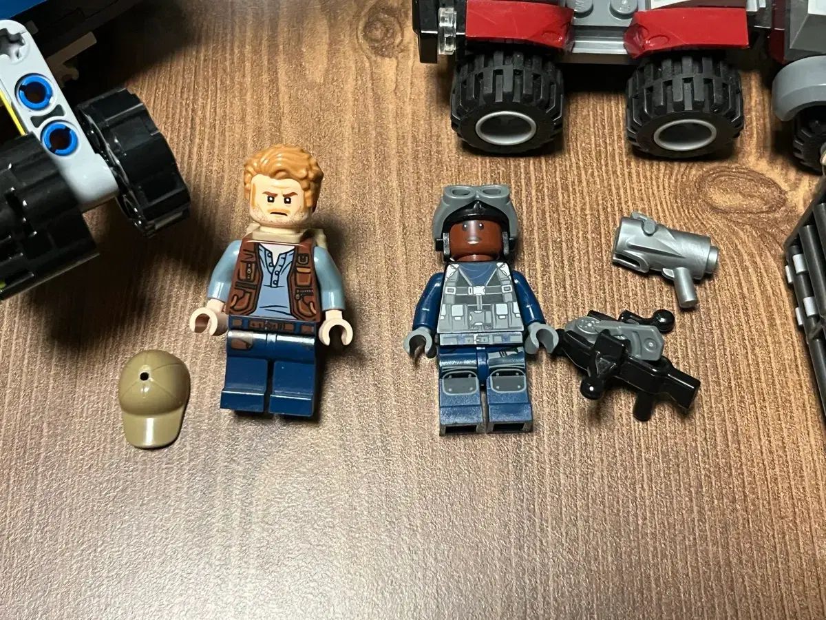 LEGO ジュラシック・ワールド ブルーのヘリコプター・チェイス 75928