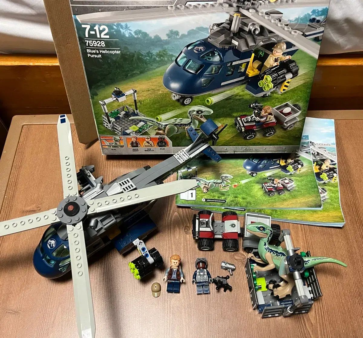 Takashi 時間限定 LEGO ジュラシック・ワールド ブルーのヘリコプター・チェイス 75928